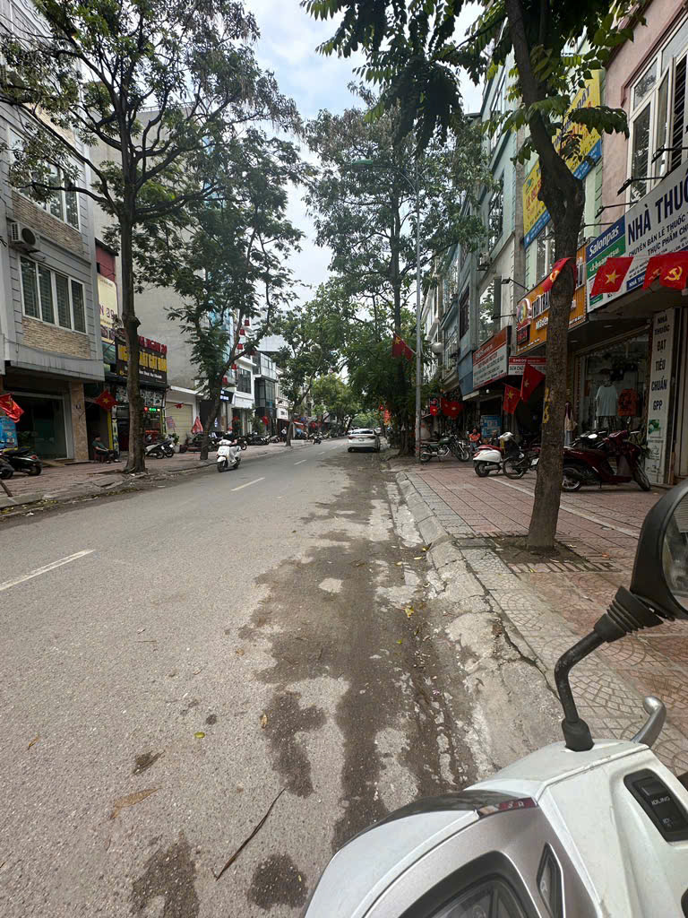 SIÊU PHẨM MẶT PHỐ CỔ NGỌC LÂM - 115m2 - LÔ GÓC MẶT TIỀN KHỦNG- DÒNG TIỀN 1,1 TỶ/NĂM - THANG MÁY