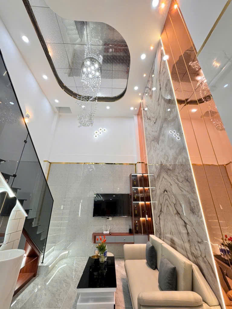 Nhà mới đẹp 2 tầng dọn vào ngay , gò vấp ,nhỉnh 4 tỷ