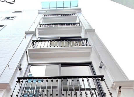 Bán nhà riêng tại Trung Tâm Cầu Giấy - Ô tô vài bước chân - CĂN NỞ HẬU. Chỉ với 333.601,20 USD