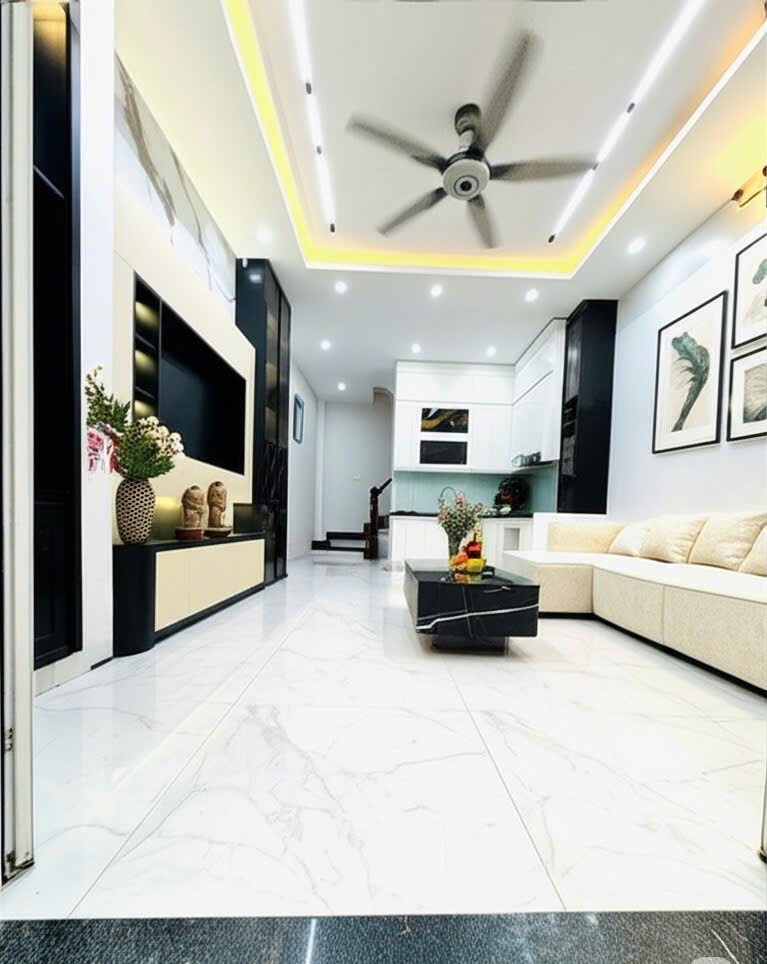 Chỉ: 7.66/Tỷ có ngay căn nhà 5T/2 mặt thoáng, ngõ 3G, 40m ra phố mới cải tạo CỰC nét. DT: 34m/2