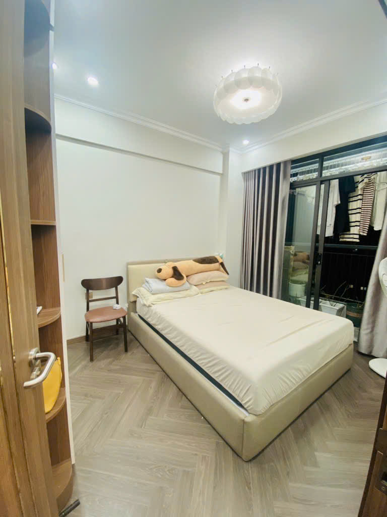 Bán căn CC Nam Trung Yên - Cầu Giấy - HN. Tặng FULL nội thất. Giá 5.25T. DT: 68,9m2