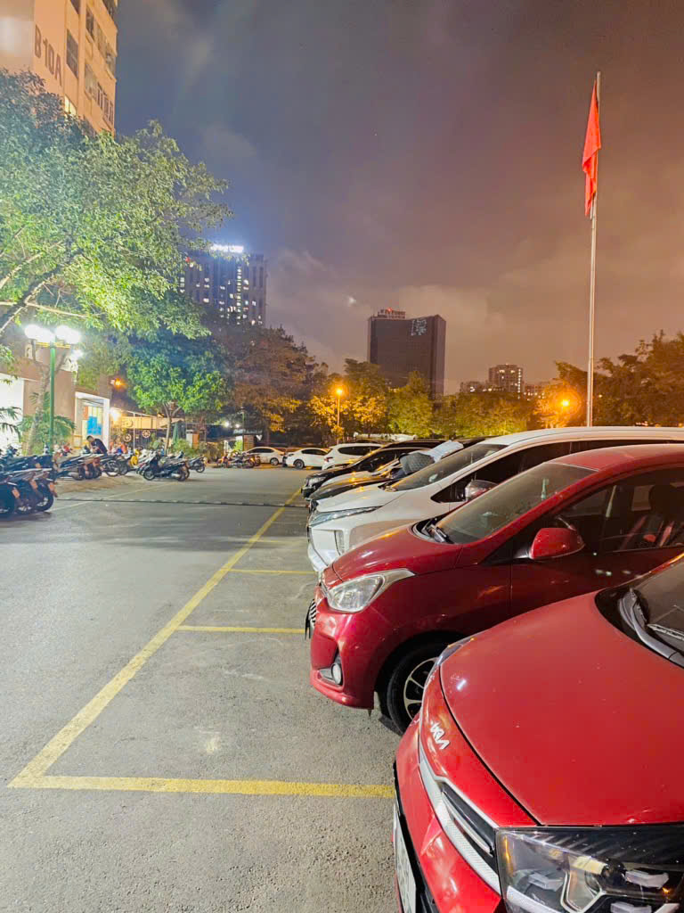 Bán căn CC Nam Trung Yên - Cầu Giấy - HN. Tặng FULL nội thất. Giá 5.25T. DT: 68,9m2