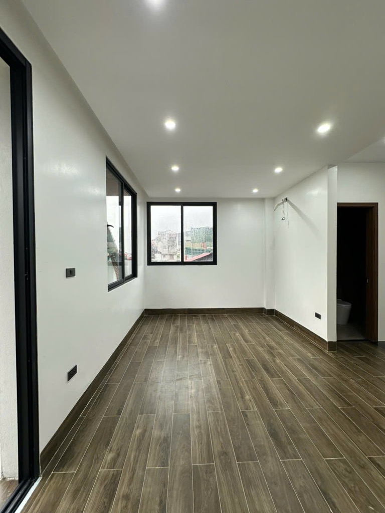 Bán nhà Văn Cao - Ba Đình - Thang máy - Nhà xây mới. DT:54m2 Giá 13,4Tỷ