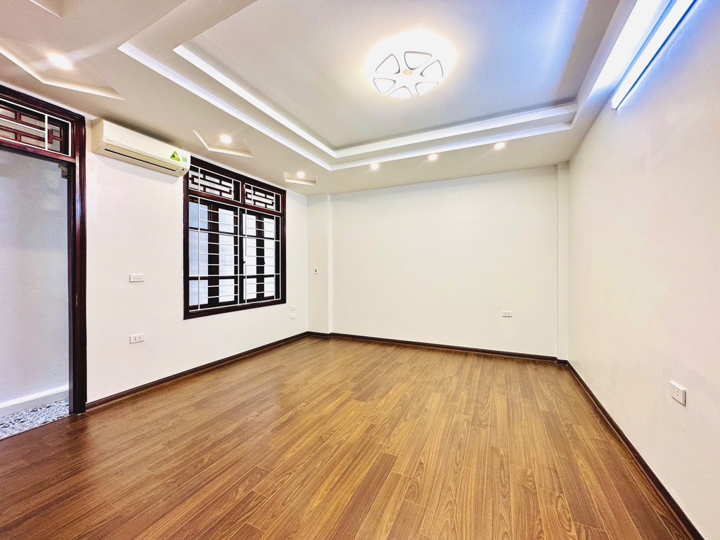 BÁN NHÀ PHỐ TRUNG KÍNH - CẦU GIẤY 8.6 TỶ DT 46M2