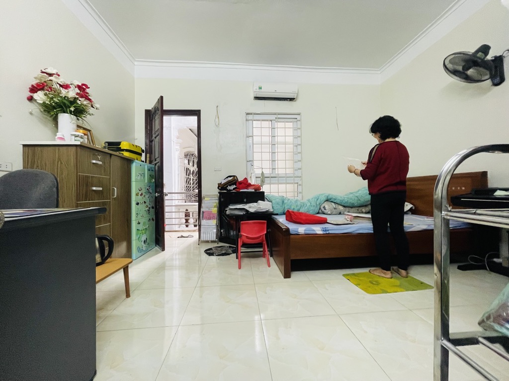 BÁN NHÀ TRUNG TÂM CẦU GIẤY CHỈ 5.25TỶ DT T1 26M (MÃI LỘC) T2,3,4 35M2