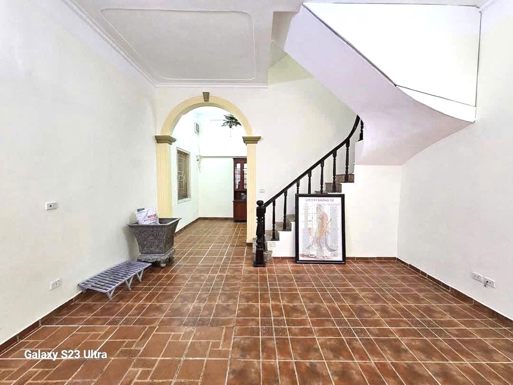 NHÀ ĐẸP TRUNG TÂM BA ĐÌNH 9 TỶ 60M2