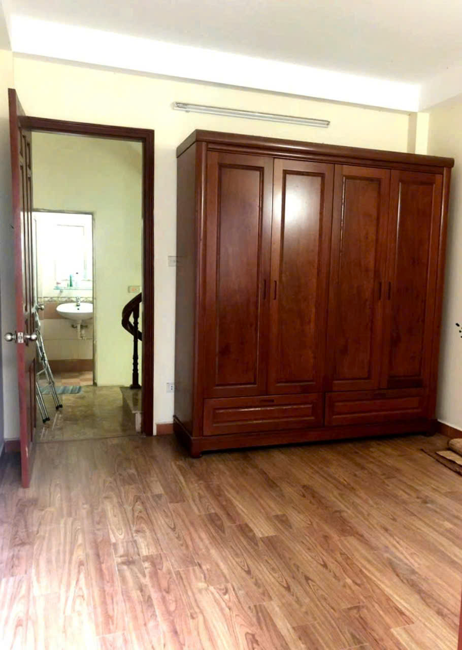 YÊN HÒA CẦU GIẤY 30M GIÁ 6.2 TỶ CHÍNH CHỦ XÂY NỞ HẬU 8CM