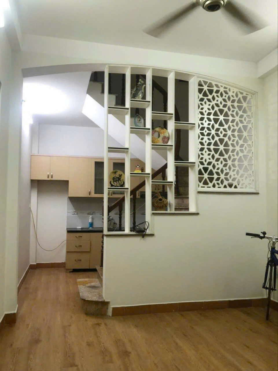 YÊN HÒA CẦU GIẤY 30M GIÁ 6.2 TỶ CHÍNH CHỦ XÂY NỞ HẬU 8CM