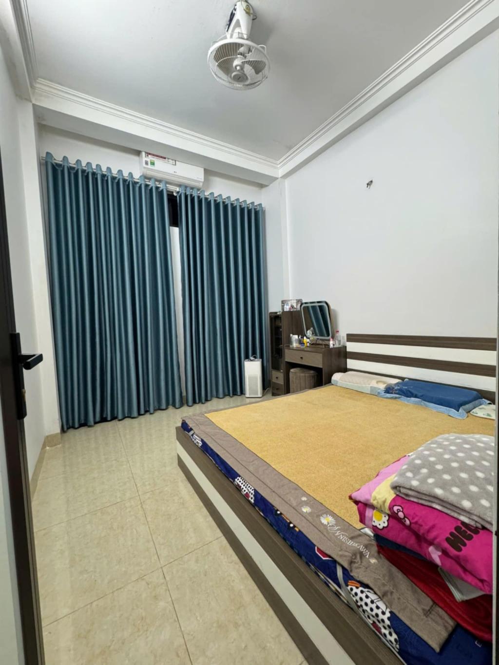 CHỈ CẦN BỎ RA 8 TỶ CÓ NGAY NHÀ ĐẸP TẠI NGÃ TƯ CÂU GIẤY DT LÊN ĐẾN 38M2