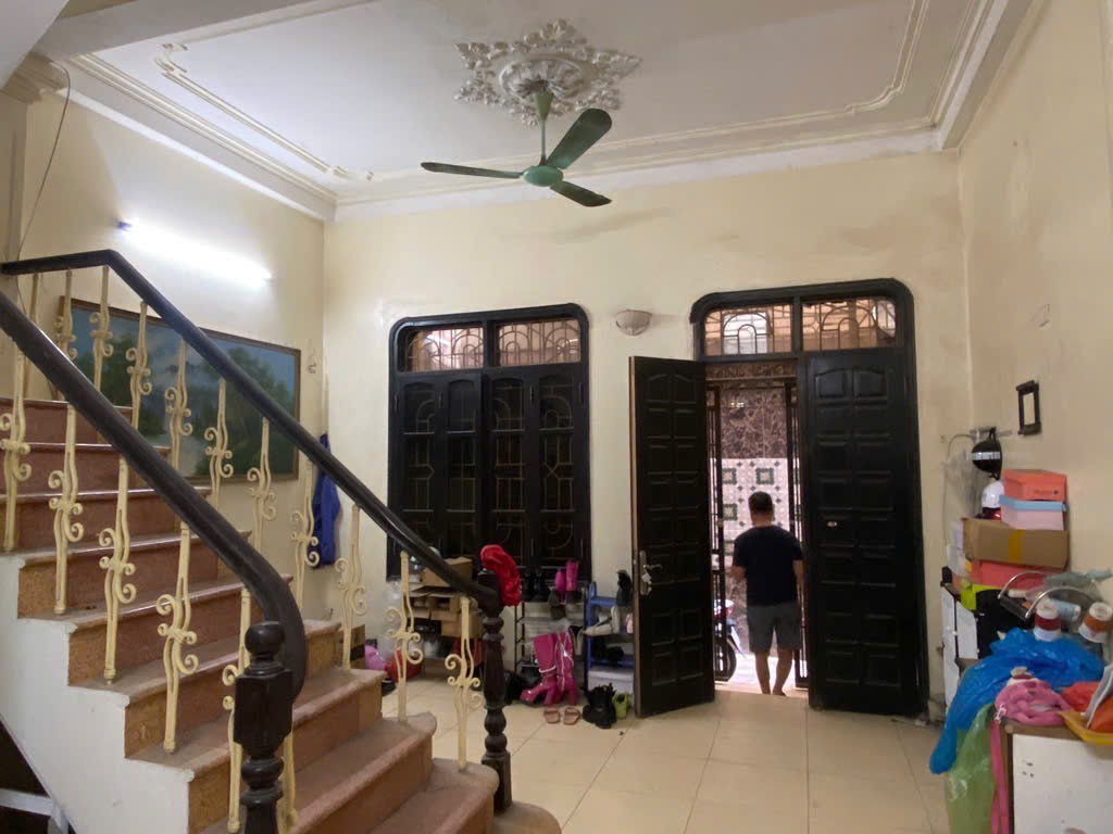 9.3 TỶ CHO 55M2 PHỐ NGUYỄN KHÁNH TOÀN TRUNG TÂM QUẬN CẦU GIẤY