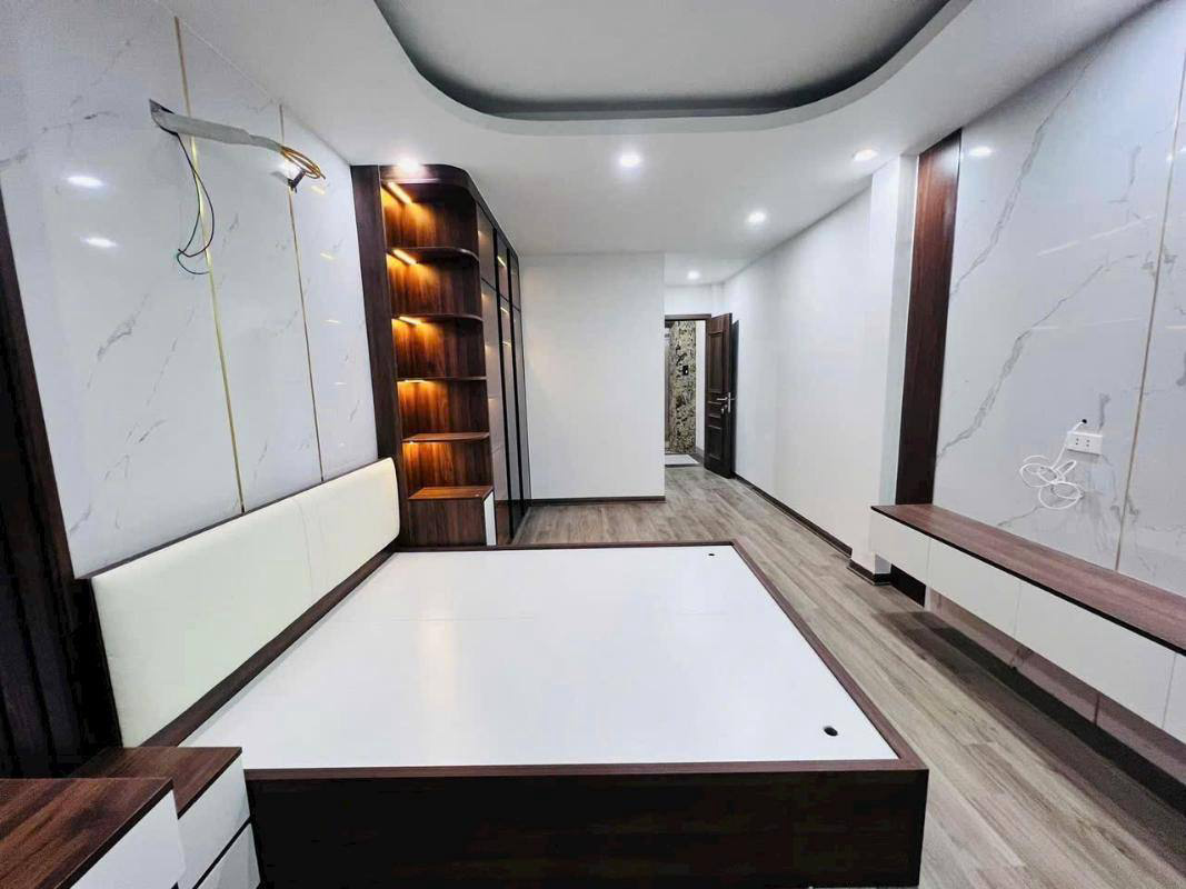 10 TỶ CÓ NGAY NHÀ ĐẸP TẠI NGÃ TƯ CÂU GIẤY DT LÊN ĐẾN 45M2