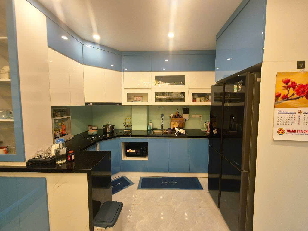 CHỈ PHẢI BỎ RA 6.8 TỶ SỞ HỮU NGAY CĂN NHÀ NẰM TRÊN PHỐ TRUNG KÍNH XÂY 5 TẦNG DT 35M2