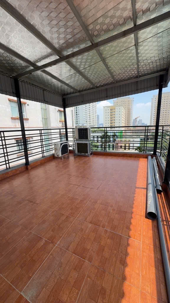 BÁN GẤP CĂN NHÀ 60M2 GIÁ 9 TỶ ĐƯỜNG HOÀNG QUỐC VIỆT, SỔ ĐỎ VUÔNG TỜ A4