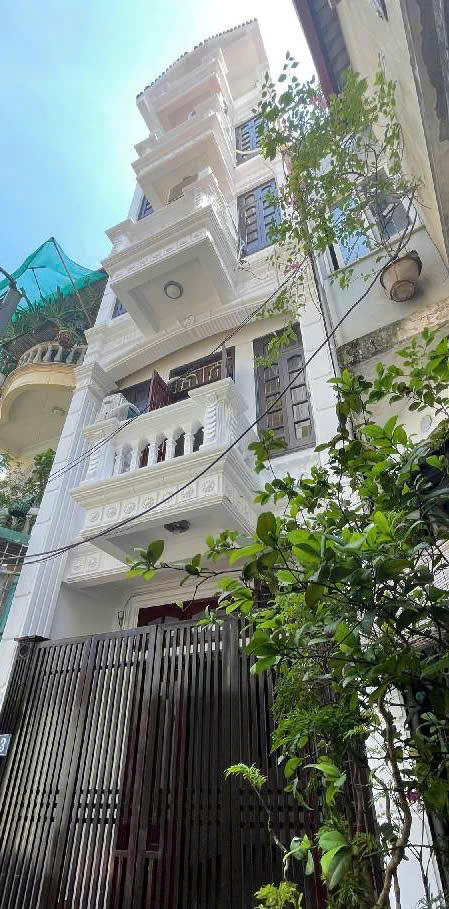 HIẾM CÓ KHÓ TÌM! NHÀ TRẦN THÁI TÔNG 35M2, 5 TẦNG, NỞ HẬU NHẸ CHỈ HƠN 6 TỶ!