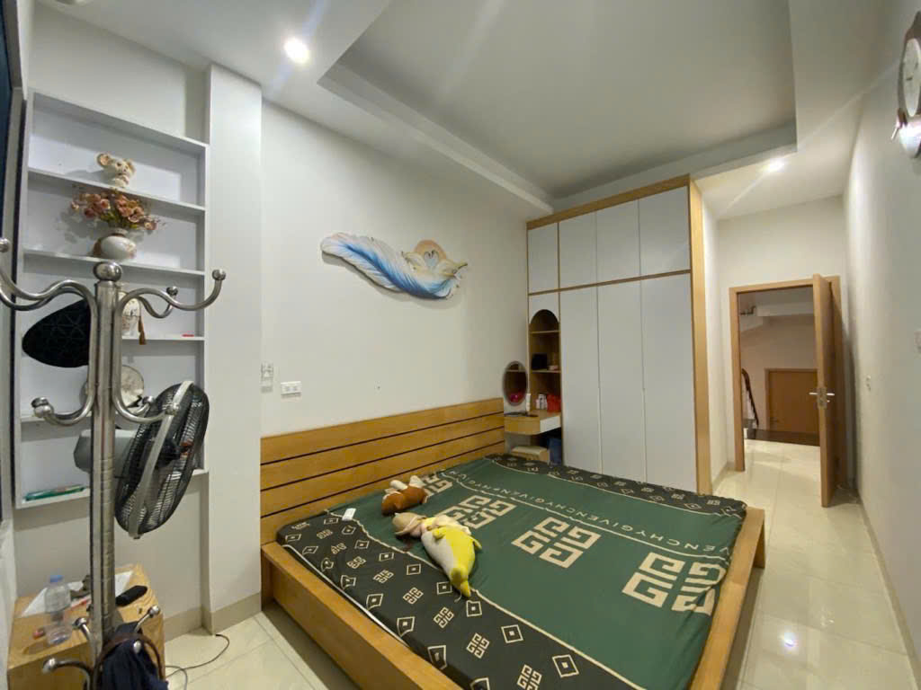 NHÀ ĐẸP TRẦN QUỐC VƯỢNG – TRUNG TÂM CẦU GIẤY – VỊ TRÍ VÀNG, TIỆN ÍCH BẠT NGÀN, Ở NGAY!