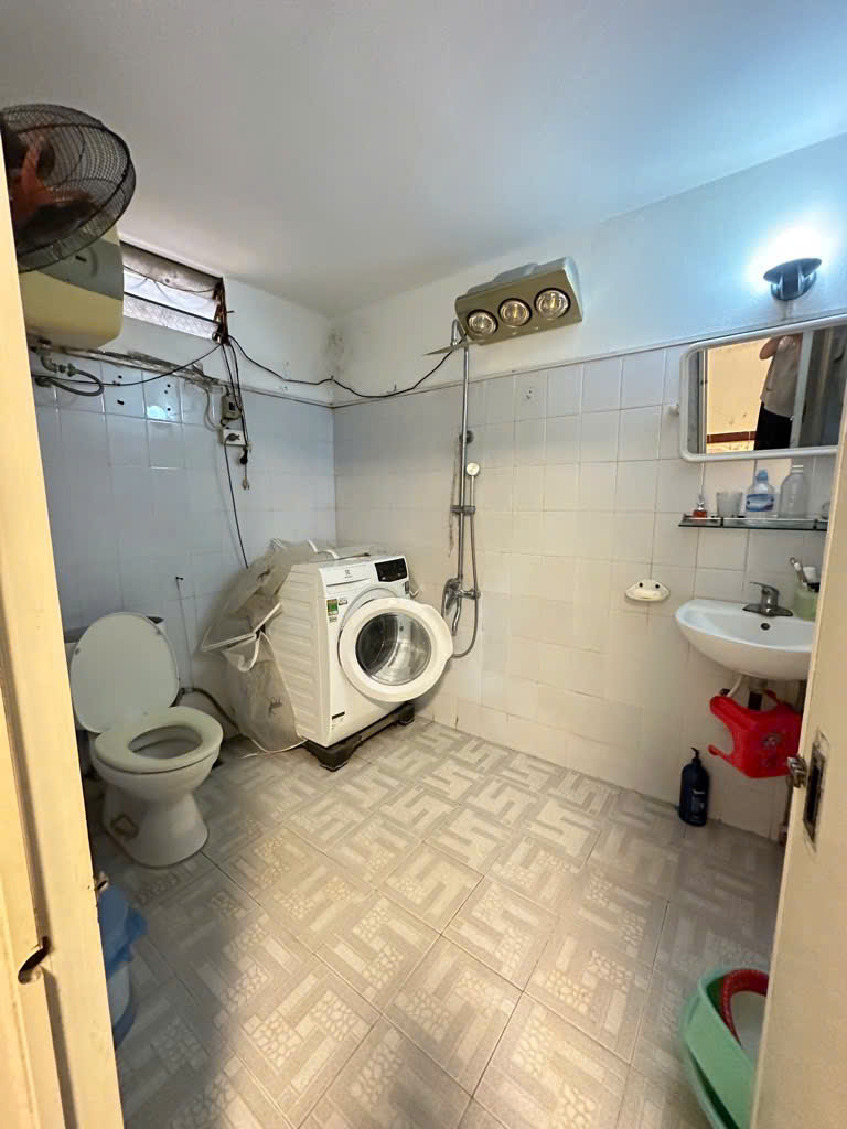 LÔ GÓC 2 THOÁNG TRUNG TÂM CẦU GIẤY - CÁCH MẶT PHỐ 30M - NHỈNH 7 TỶ