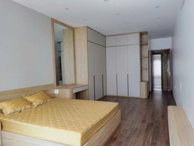 CƠ HỘI HIẾM CÓ: NHÀ PHÂN LÔ CẦU GIẤY - CÓ GARA Ô TÔ, THANG MÁY, SẴN SÀNG VÀO Ở NGAY