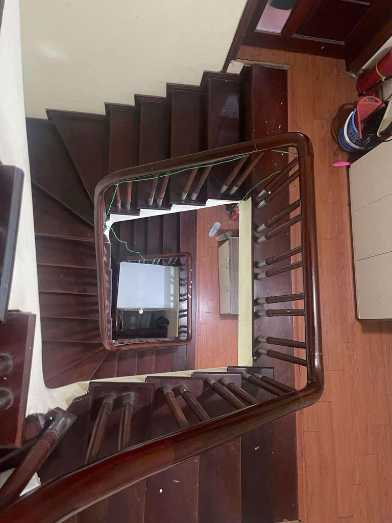 BÁN GẤP! NHÀ PHỐ TRẦN DUY HƯNG - 3 GÁC VÀO NHÀ - KINH DOANH SẦM UẤT - GIÁ GIẢM SÂU CHỈ CÒN 9 TỶ