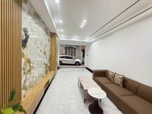 Bán nhà xây mới trung tâm Quận Cầu Giấy - THANG MÁY - GARA Ô TÔ - NỞ HẬ  Dt:48m2 - 15,5 Tỷ