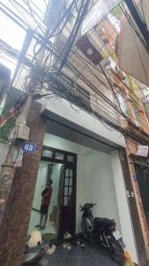 BÁN NHÀ TRẦN QUỐC VƯỢNG CẦU GIẤY 33M2 5 TẦNG MẶT TIỀN 4M GIÁ CHỈ 6.5 TỶ