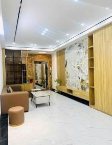 CƠ HỘI HIẾM CÓ: NHÀ PHÂN LÔ CẦU GIẤY - CÓ GARA Ô TÔ, THANG MÁY, SẴN SÀNG VÀO Ở NGAY