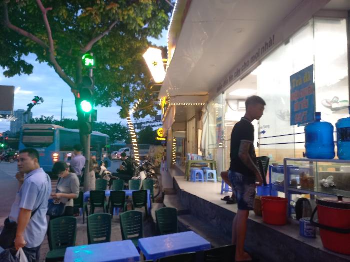 Cần bán gấp Nhà Lĩnh Nam Hoàng Mai , Dân Xây Chắc Chắn ,Gần Phố, Chỉ hơn 4tỷ