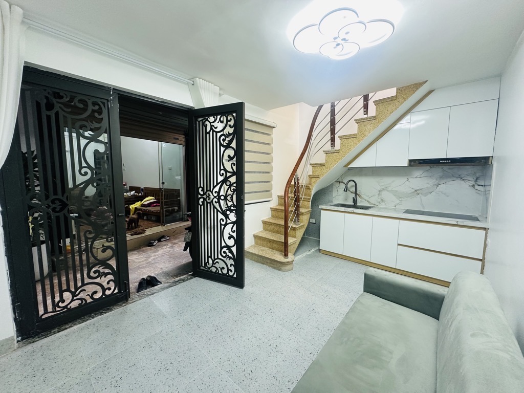 BÁN NHÀ PHỐ HỒNG MAI BẠCH MAI HAI BÀ TRƯNG . DT 18M2