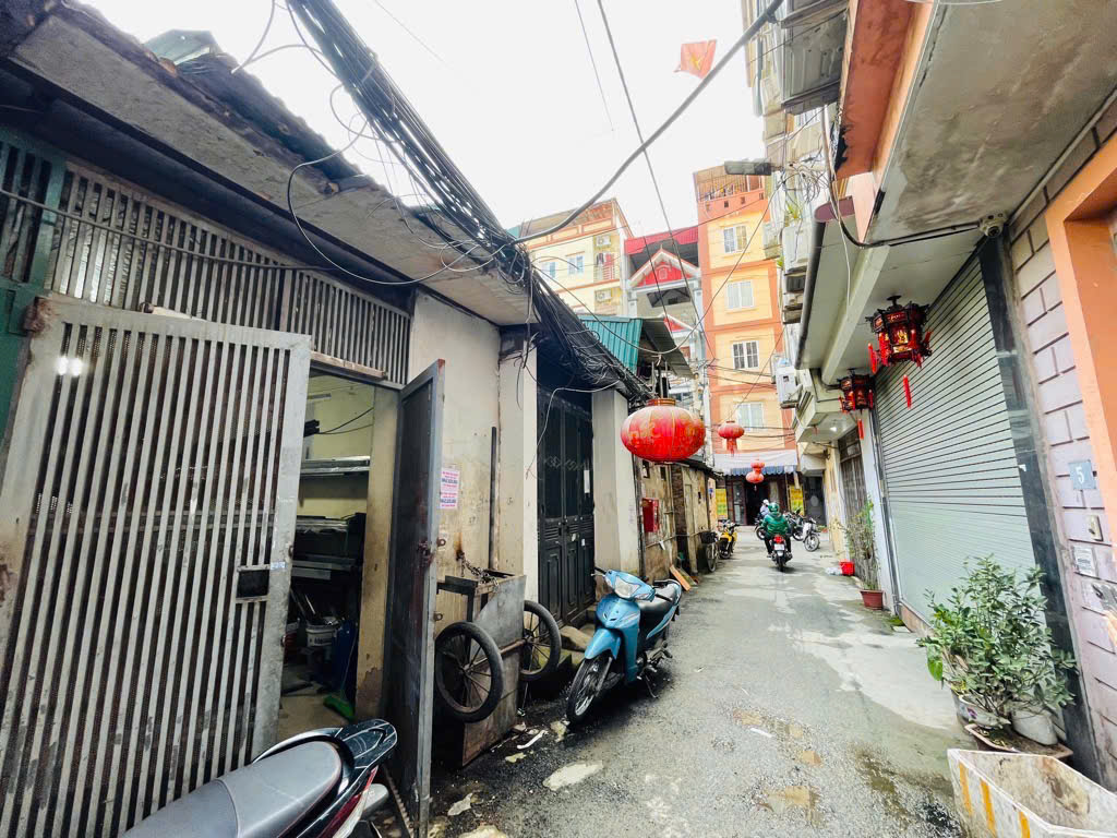 Bán nhà Mễ Trì Hạ - Nam Từ Liêm. Diện tích 31m2 . Giá 1,8 tỷ