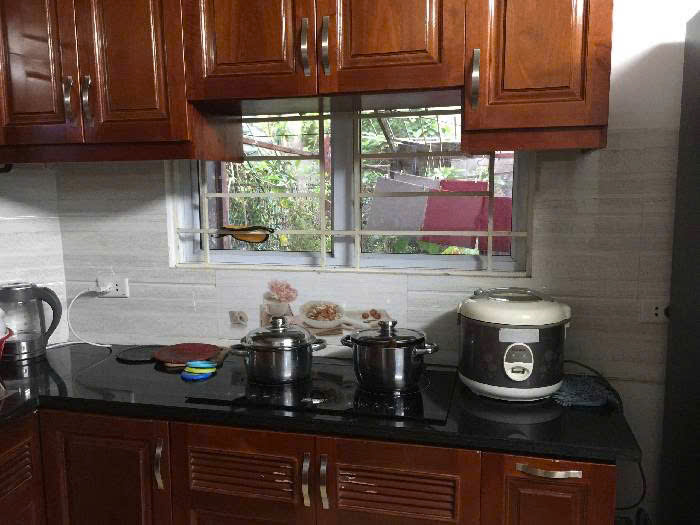 NHÀ ĐẸP Ở NGAY – Ô TÔ ĐỖ CỬA – TIỆN ÍCH BẬT NGÀN- CHỢ, SIÊU THỊ TRƯỜNG HỌC BẠT NGÀN KHÔNG THIẾU GÌ