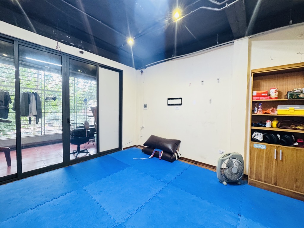 BÁN NHÀ ĐỘI CẤN NGÕ NÔNG GẦN PHỐ - NHÀ DÂN XÂY - KHUNG CỘT CHẮC CHẮN 42m2 GIÁ 9 TỶ