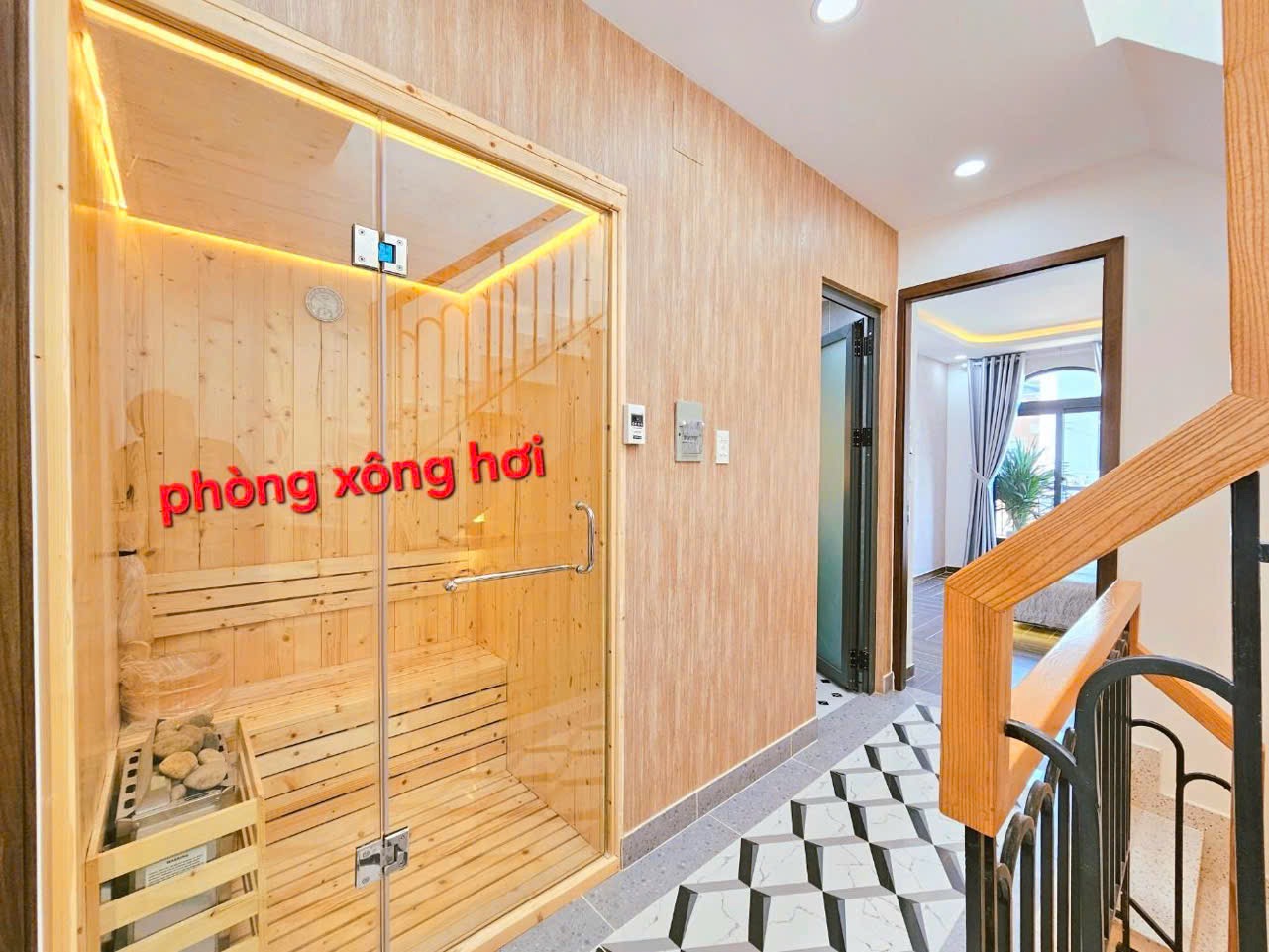 NHỈNH 4 TỶ CÓ NGAY NHÀ MỚI 2 TẦNG - HẺM 1 TRỤC XE HƠI - LÔ GÓC 2 MẶT TIỀN THOÁNG MÁT - DT48m2 - NGANG 4m - KHU VIP GẦN SÂN BAY