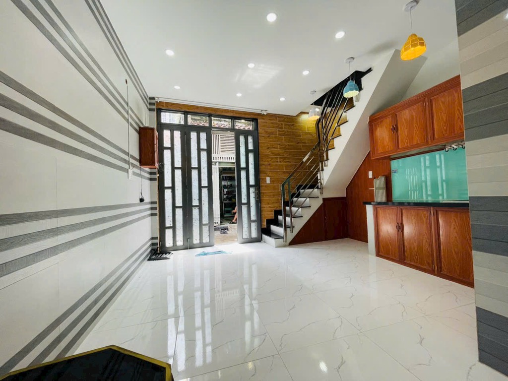 Gò Vấp 20m2 - 2 tầng - HXH - an ninh - chỉ hơn 2 tỷ