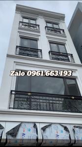 chính chủ gửi bán căn nhà thoáng trước sau 45m2 4 tầng chỉ 4.x tỷ