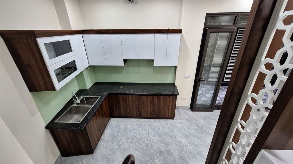 Bán đất 55m2 tặng nhà 3 tầng 3.96 tỷ Tiền phong Mê linh