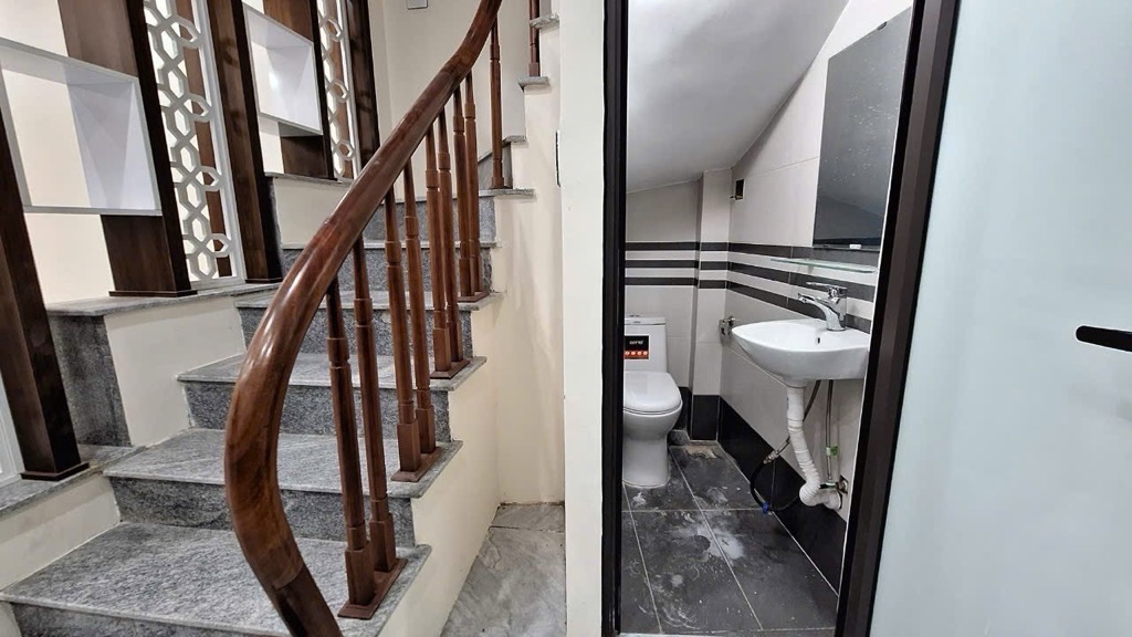 Bán đất 55m2 tặng nhà 3 tầng 3.96 tỷ Tiền phong Mê linh