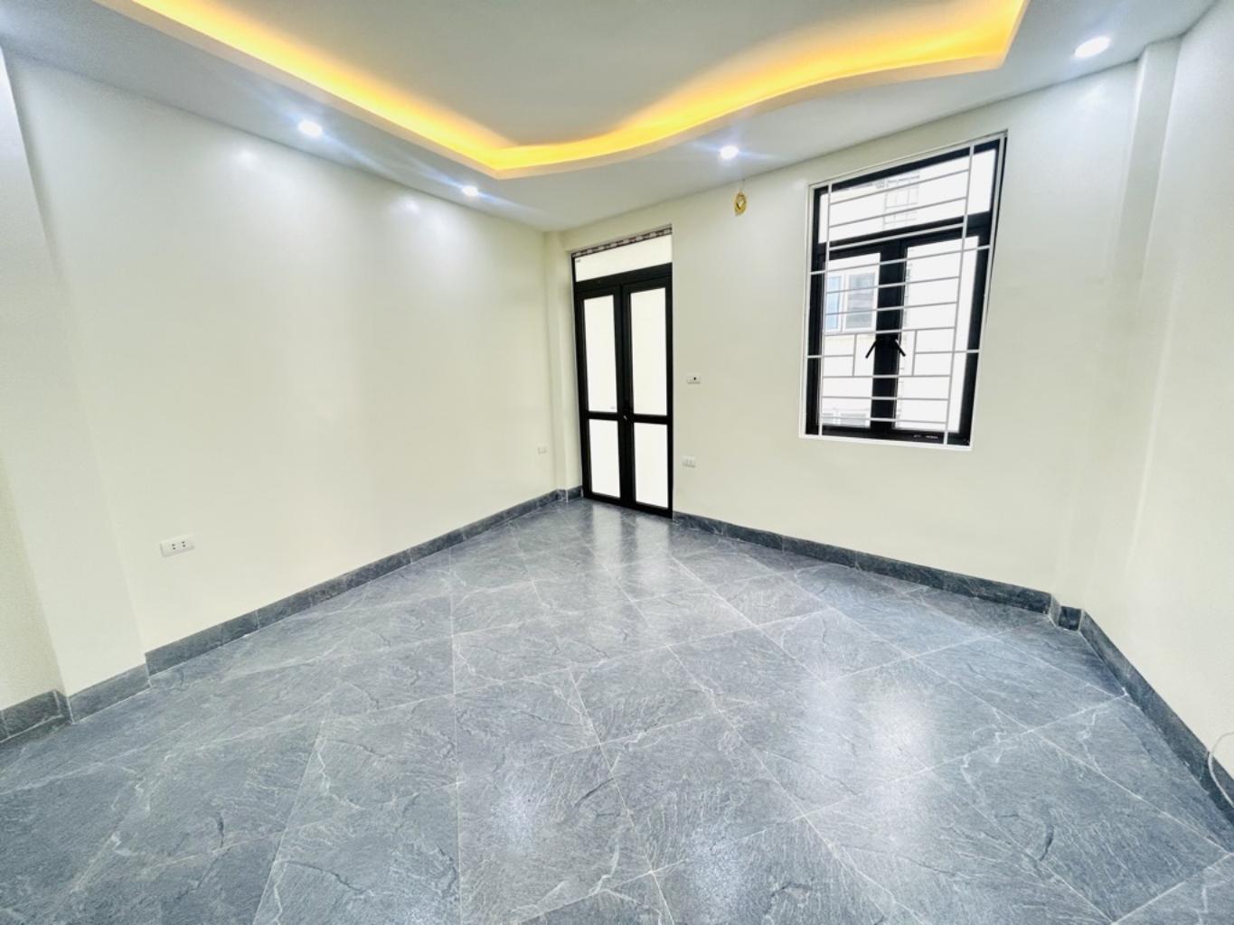 LĨNH NAM, CÓ NHÀ 3 TẦNG, CÓ SỔ, GIÁ NHƯ K SỔ, HÓT HÍT