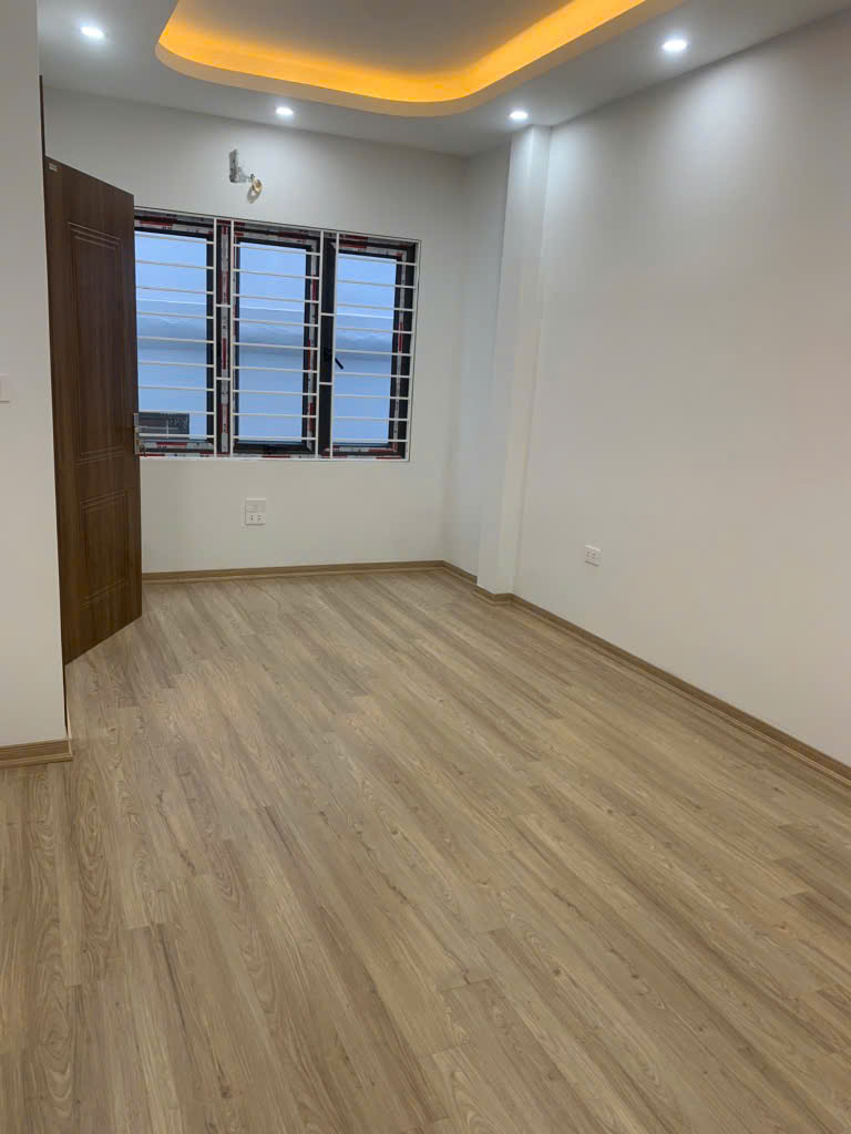 BÁN GẤP 5 TẦNG ĐẠI TỰ - HOÀI ĐỨC - 4.3 TỶ - Ô TÔ ĐẬU CỬA. LH MINH MINH 0399.785.305.