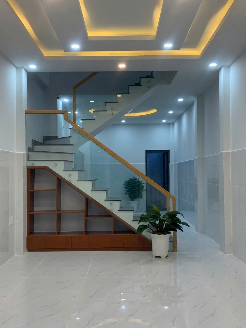 SHR, hoàn công đủ, chuẩn pháp lý chuẩn. Nhà mới đẹp