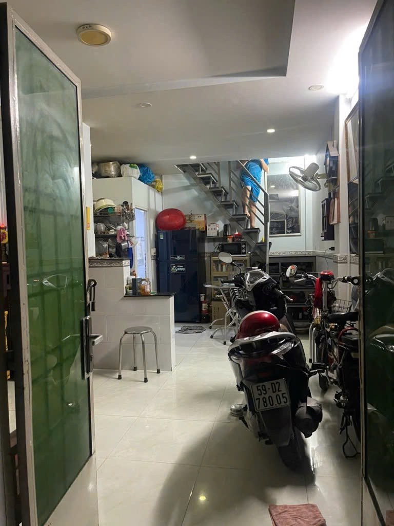 NHÀ TÂN PHÚ RẺ HƠN BÌNH TÂN - KỀ BÊN AEON MALL TÂN PHÚ - PHẠM QUÝ THÍCH - CẠNH CHỢ TÂN HƯƠNG - 2 TẦNG KIÊN CỐ - 4x7M SỔ VUÔNG VỨC HOÀN CÔNG ĐỦ - SÁT MẶT TIỀN - GIÁ CHỈ NHỈNH 3 TỶ XÍU XIU 