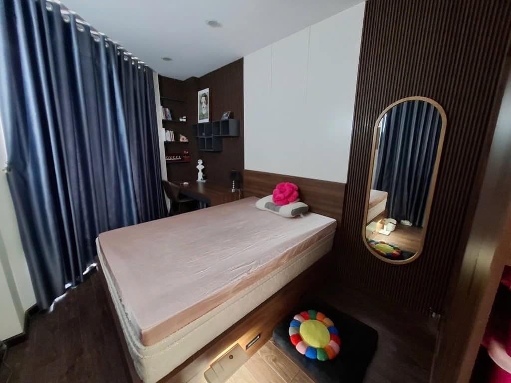 BÁN NHÀ QUẬN 11 - 7.5 TỶ - SÂN VƯỜN CỰC ĐẸP - 4 TẦNG BTCT