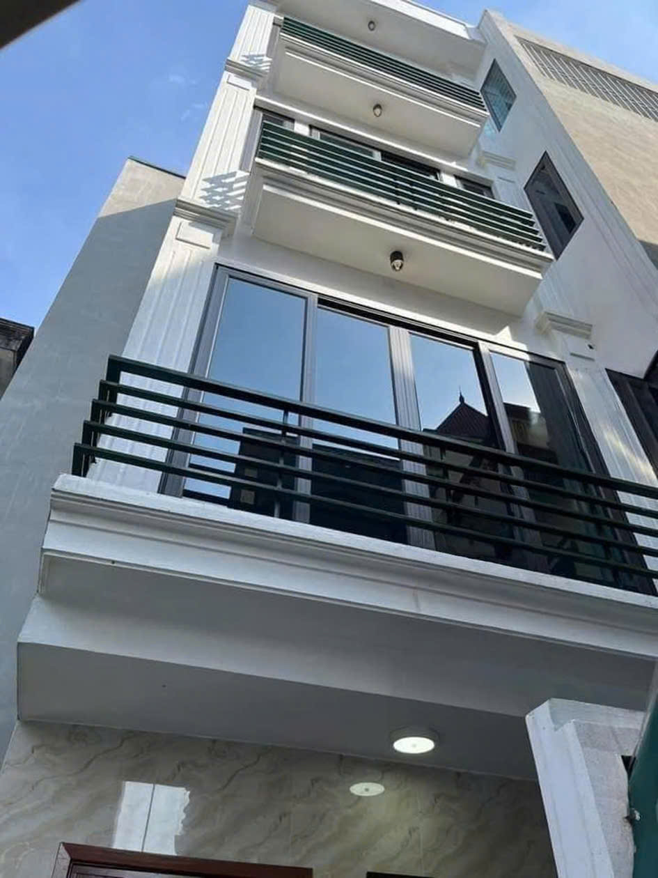 CẦU ĐƠ - HÀ ĐÔNG - NHÀ RIÊNG DÂN XÂY- 36m² - 5 TẦNG TRẮNG TINH - NGÕ THÔNG - TIỆN ÍCH BẠT NGÀN - nhỉnh 7 có thương lượng