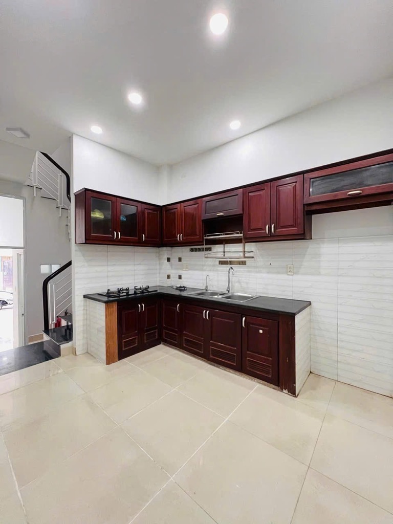 Bán CHDV 5 TẦNG MỚI - 8 PHÒNG LỚN -50M2 - Bình Thạnh -15 TỶ CÓ TL