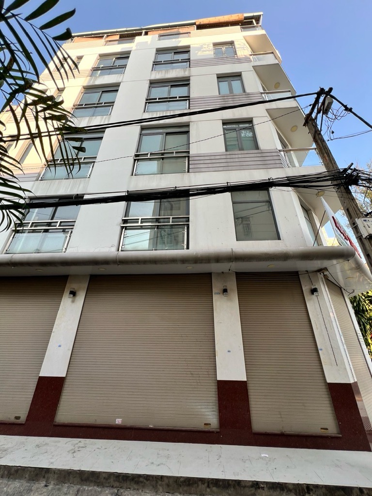 Bán nhà đường LẠC LONG QUÂN,6 Tầng, THANG MÁY,nhỉnh 14 tỷ