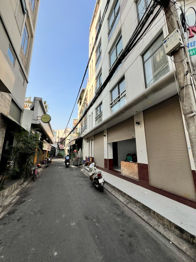 Bán nhà đường LẠC LONG QUÂN,6 Tầng, THANG MÁY,nhỉnh 14 tỷ