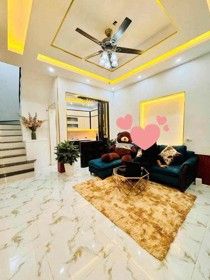 BAY NHANH- GIÁ TỐT- Ô TÔ TRÁNH ĐỖ NGÀY ĐÊM- KINH DOANH ĐỈNH- THANG MÁY - THẠCH BÀN LONG BIÊN - 9.5 TỶ