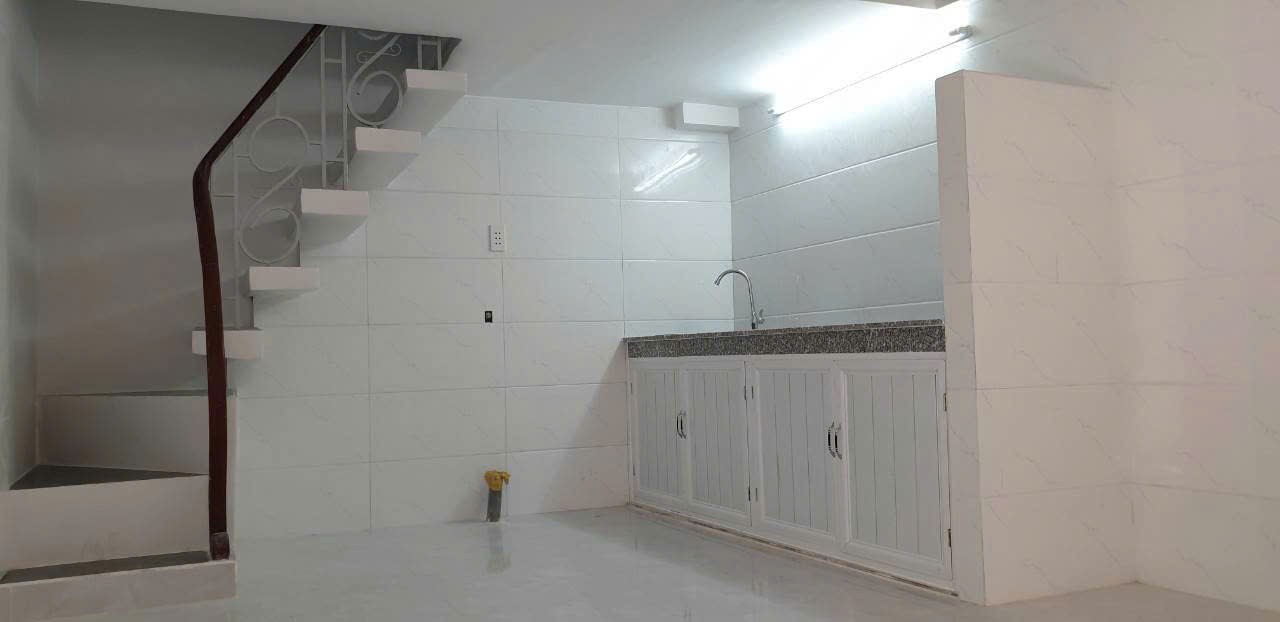 Bán gấp nhà đường Hòa Hưng Quận 10