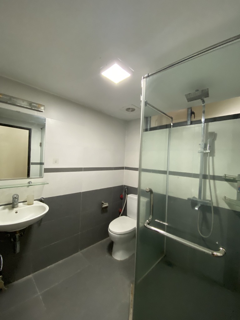 B_Á_N NHÀ PHÚ DIỄN -QUÁ HIẾM - NGÕ Ô TÔ-HÀNG XÓM THÂN THIỆN -KHU DÂN CƯ ĐÔNG ĐÚC - GẦN CÁC TRƯỜNG CẤP 1,2,3-  -TT THỂ DỤC THỂ THAO QUẬN, CHỈ NHỈNH 7.X TỶ