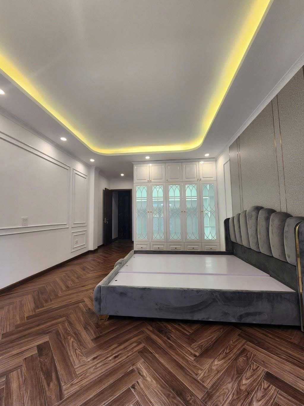 Nhà tuơng mai cần bán nhanh