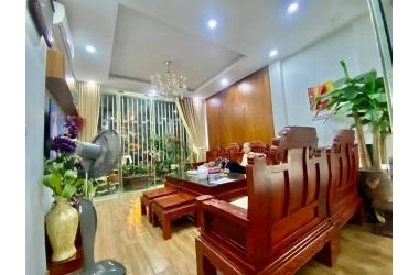 Cần bán nhà 56m2, 4 tầng, 5m mặt tiền. KDT Văn Khê-Hà Đông, giá 6,7 tỷ LH:0978427696