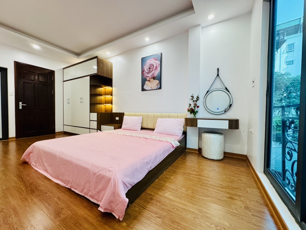 Bán Gấp - Nhà Hiếm Xuân Đỉnh - Lô Góc - Ô tô đỗ cổng - Gần công viên Hoà Bình